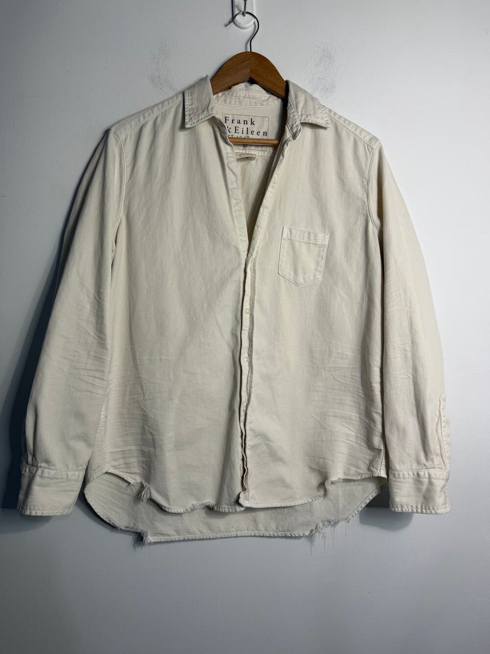 Frank & Eileen Eileen Relaxed Button-Up Shirt in a vintage white